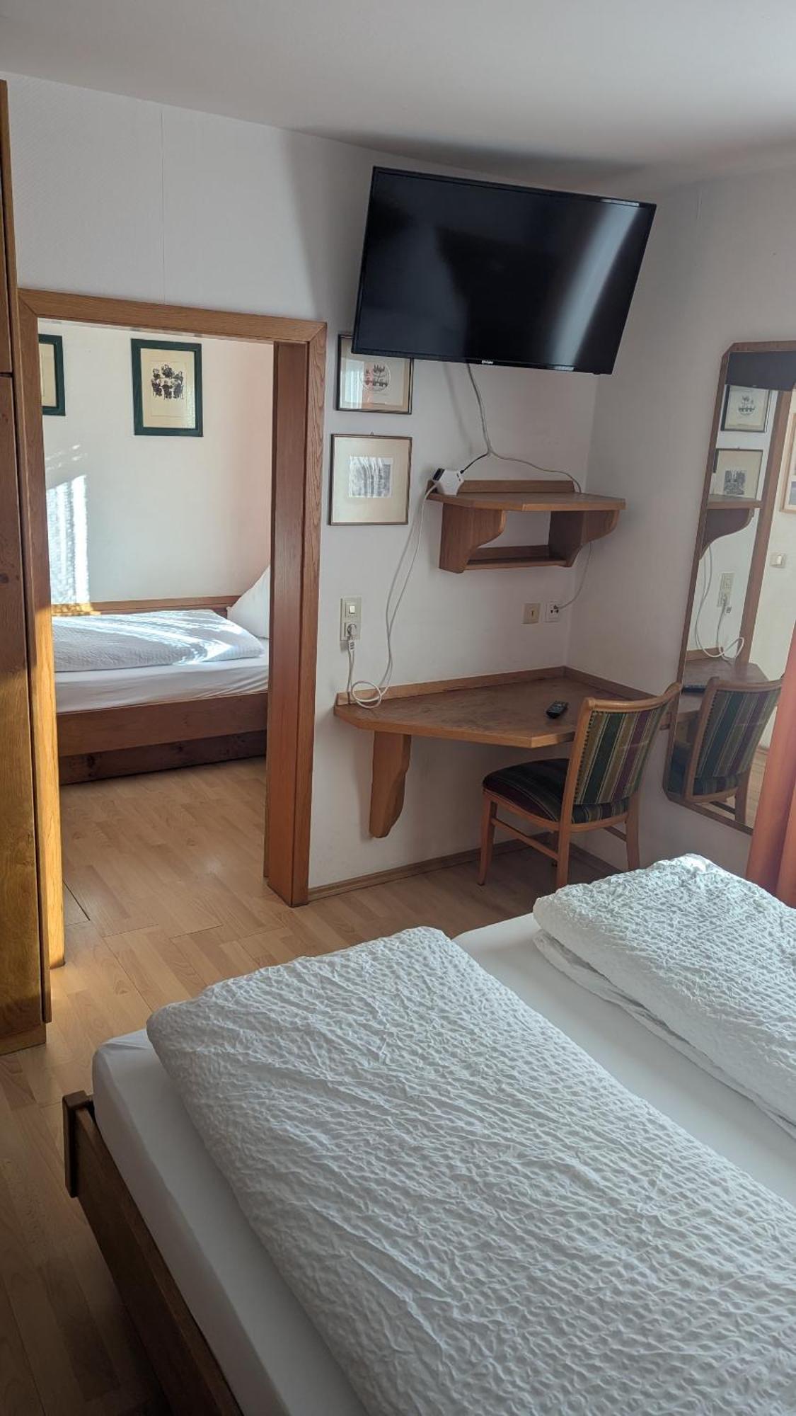 Gasthof Hotel Rose Obereisenheim 部屋 写真